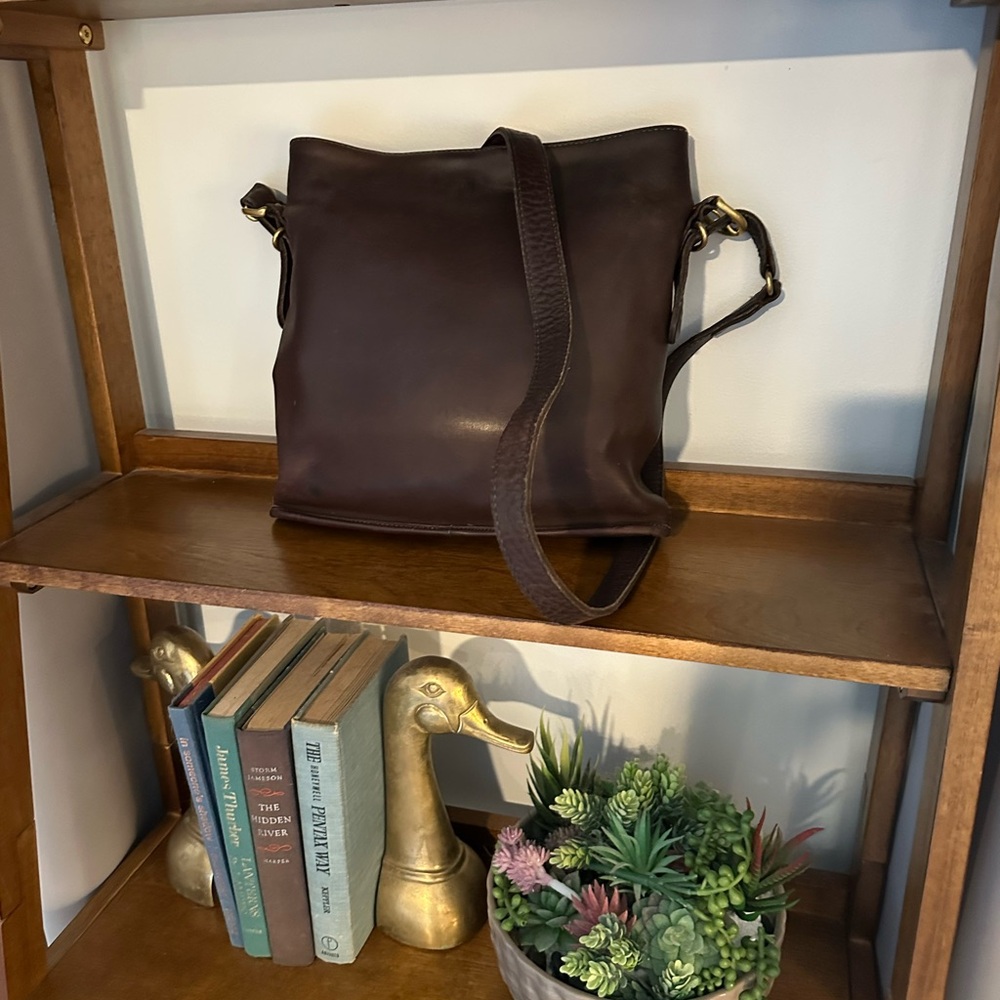 Vintage Coach Equestrian Slim Bucket Bag Style 9806